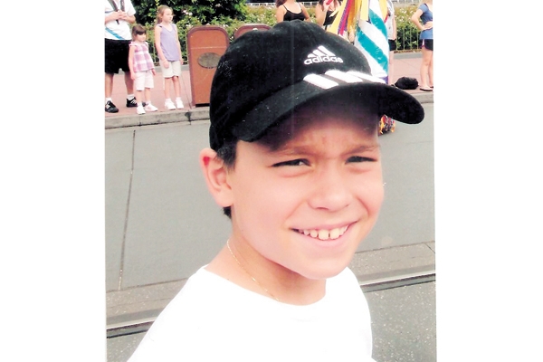 Dois importantes motivos para abraçar hoje o meu querido neto primogênito, João Gabriel Rodrigues de Rezende. Ontem foi seu aniversário, quando completou 11 anos, e hoje, na Igreja Nossa Senhora das Graças, acontece sua primeira Comunhão. Beijão meu, das 